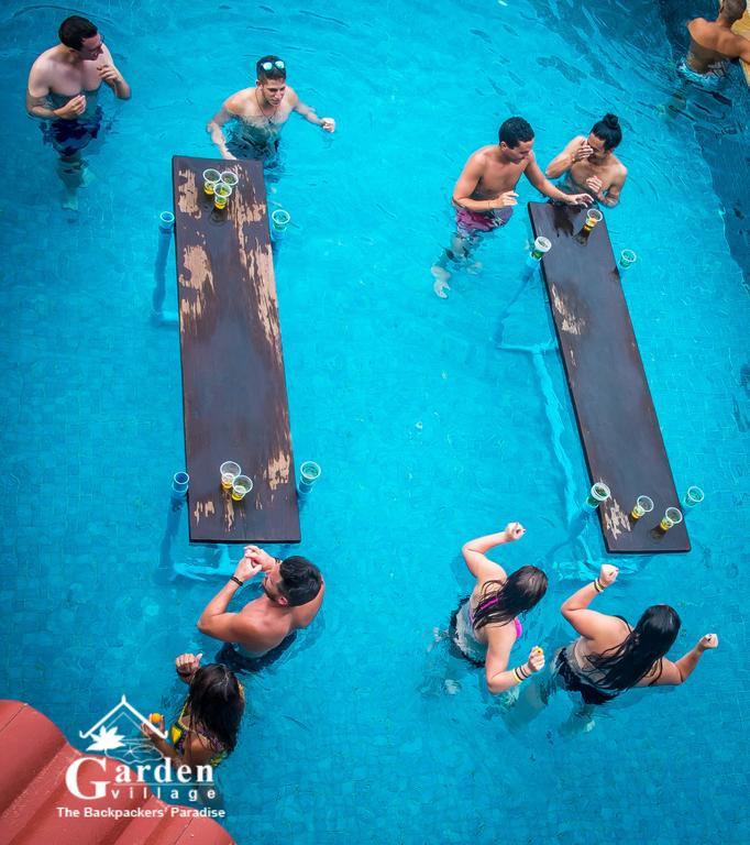 Garden Village Guesthouse & Pool Bar Сіємреап Екстер'єр фото
